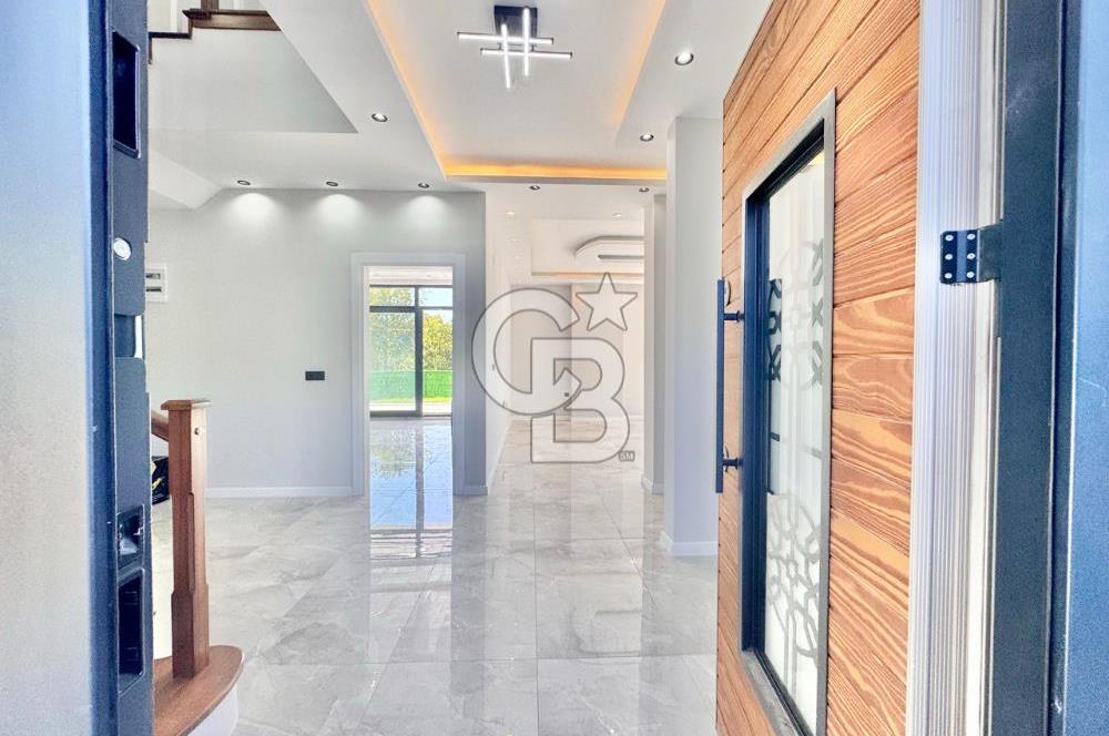 CB Elexus | Başiskele Damlar'da LÜX 4+1 Satılık Villa
