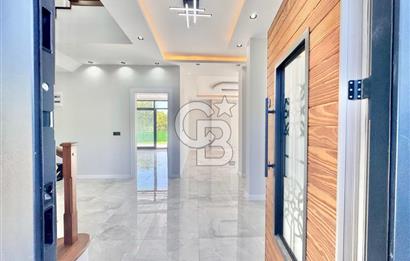CB Elexus | Başiskele Damlar'da LÜX 4+1 Satılık Villa
