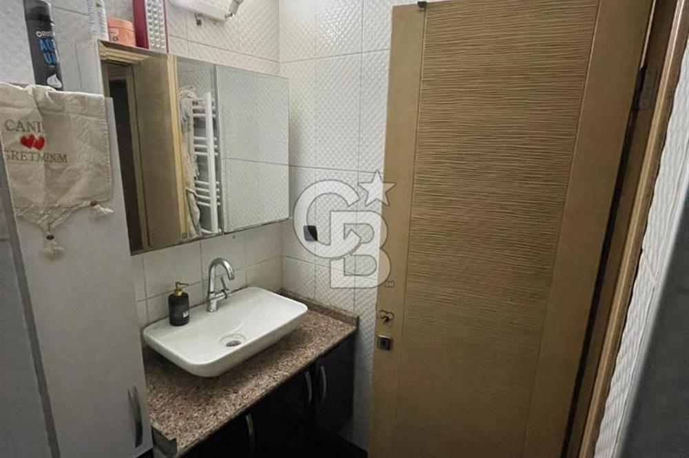 Konak Zafertepe Mahallesi'nde 3+1 Satılık Daire