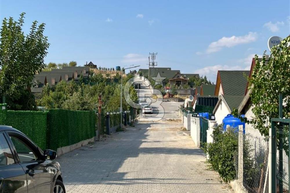 PURSAKLAR'DA SİTE İÇİ OTURUMA HAZIR TAŞ EVLER