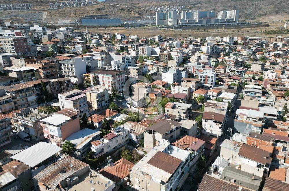 CB.ROUTE'DAN BAYRAKLI MUHİTTİN ERENERDE 4 KAT İMARLI ARSA