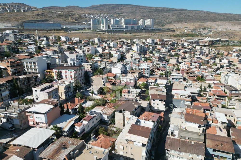 CB.ROUTE'DAN BAYRAKLI MUHİTTİN ERENERDE 4 KAT İMARLI ARSA