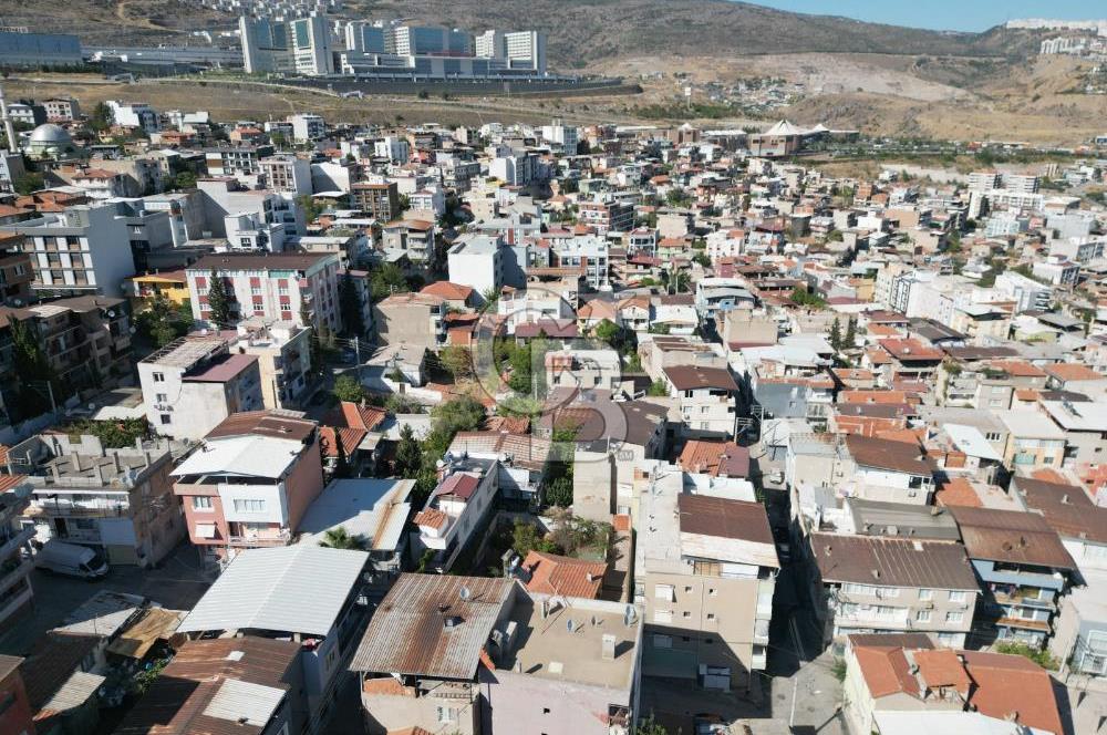 CB.ROUTE'DAN BAYRAKLI MUHİTTİN ERENERDE 4 KAT İMARLI ARSA