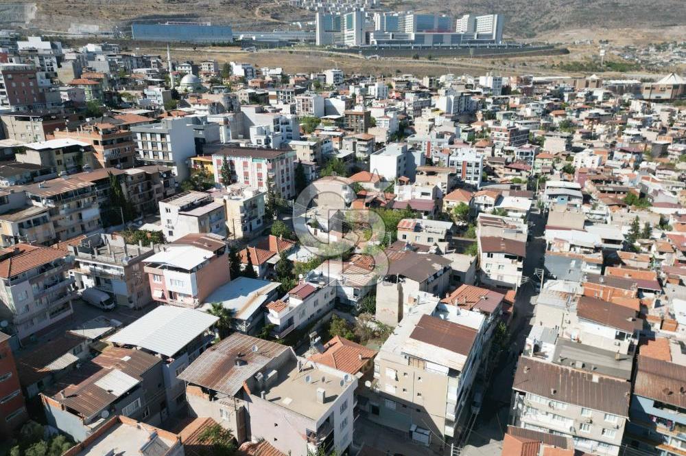 CB.ROUTE'DAN BAYRAKLI MUHİTTİN ERENERDE 4 KAT İMARLI ARSA