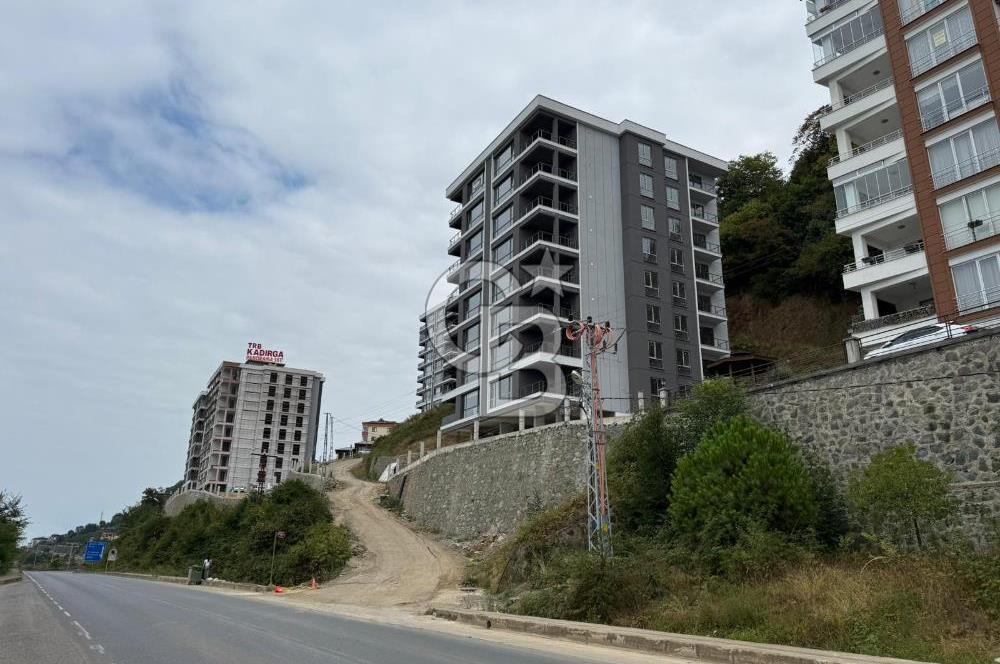 YOMRA DA DENİZE SIFIR DENİZ MANZARALI SIFIR SATILIK 4+1 DAİRE