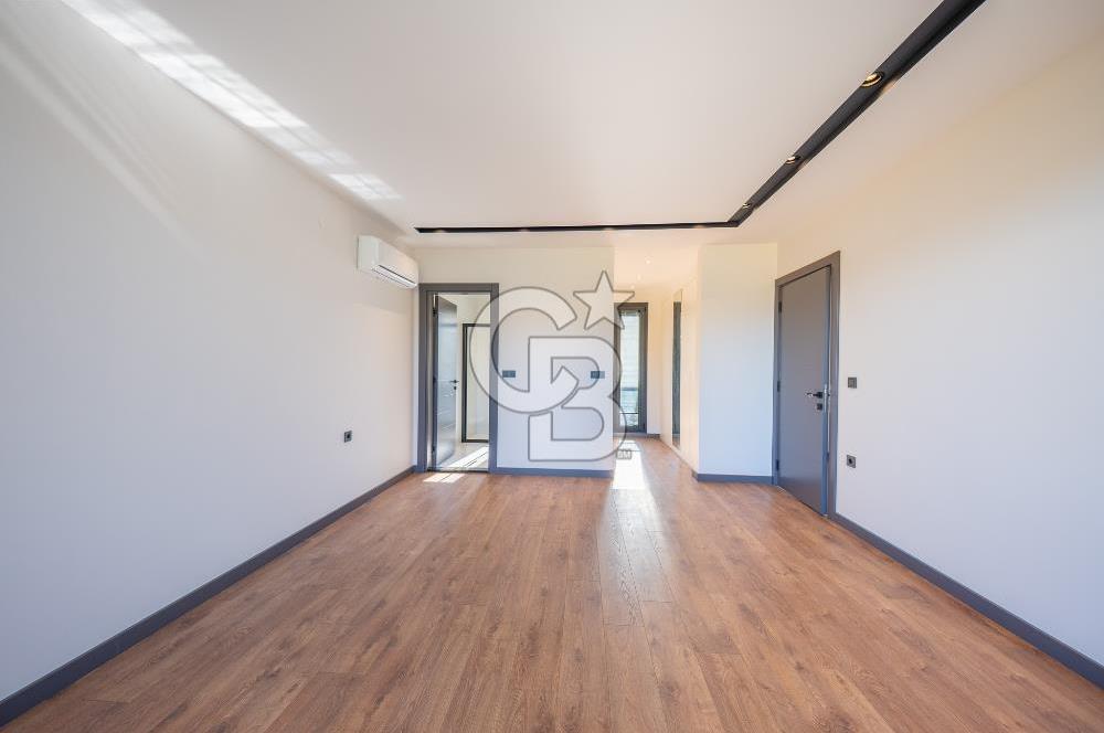 Güzelbahçe Yelki Kolejler Bölgesinde Tam Müstakil Havuzlu Villa