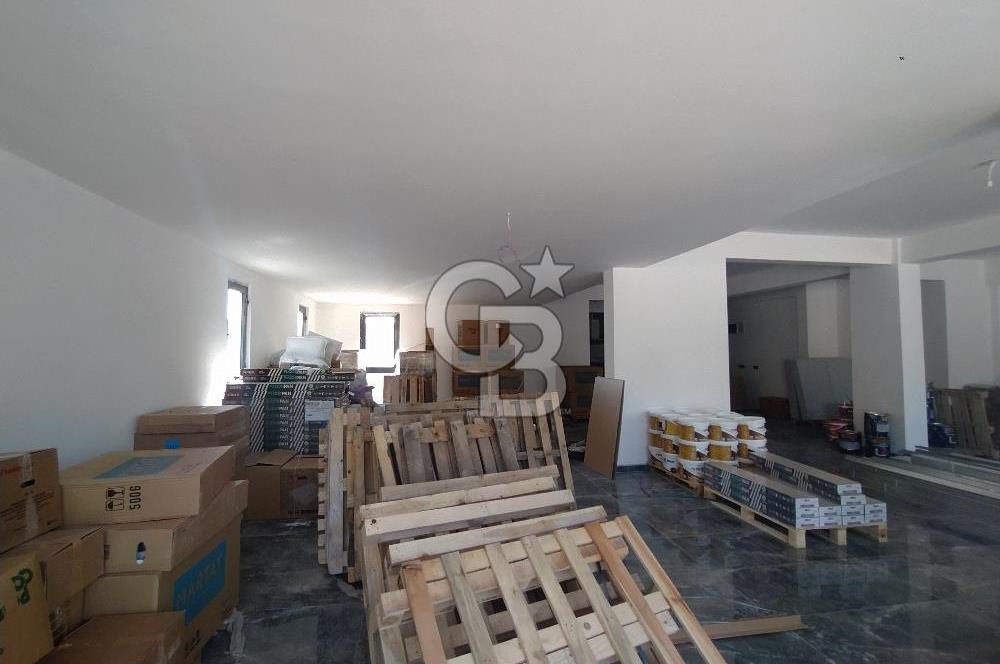 YALOVA MERKEZ VATAN CADDESİ KİRALIK DÜKKAN MAĞAZA! 240 M2