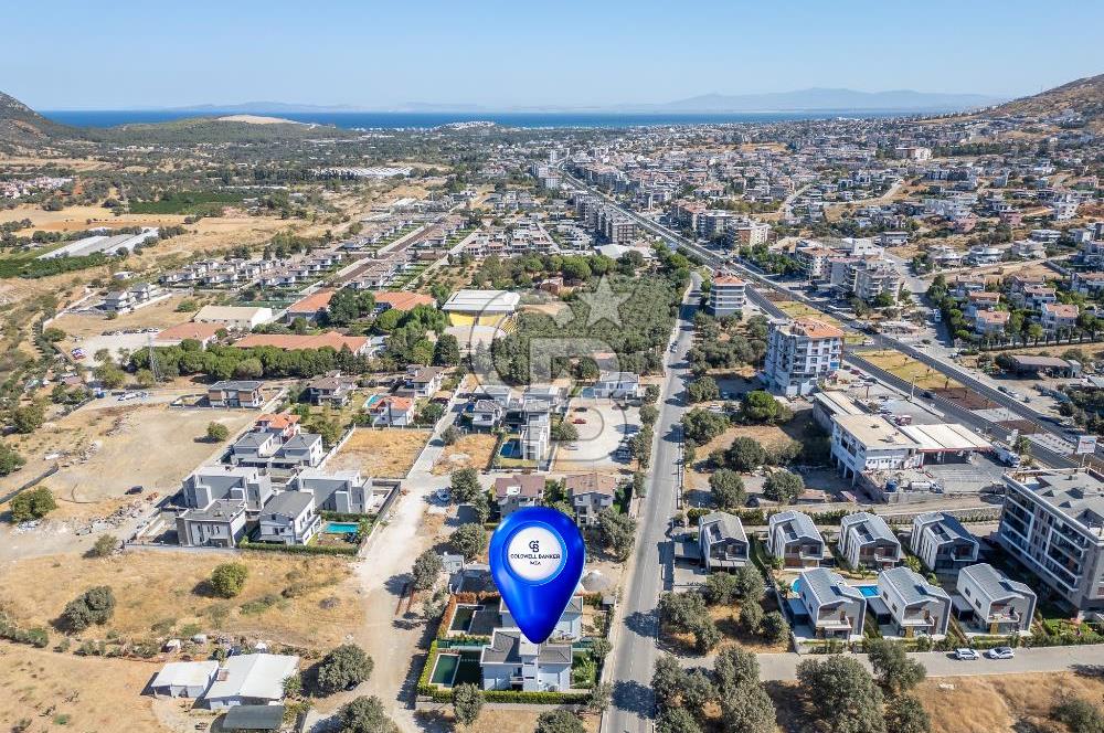 Güzelbahçe Yelki Kolejler Bölgesinde Tam Müstakil Havuzlu Villa