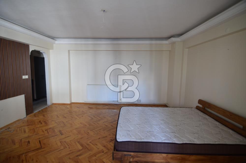 Karşıyaka Yalı Mahallesinde Satılık 2+1 Daire