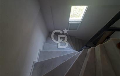 Urla Çamlıçay Mh. Komple Satılık Bina