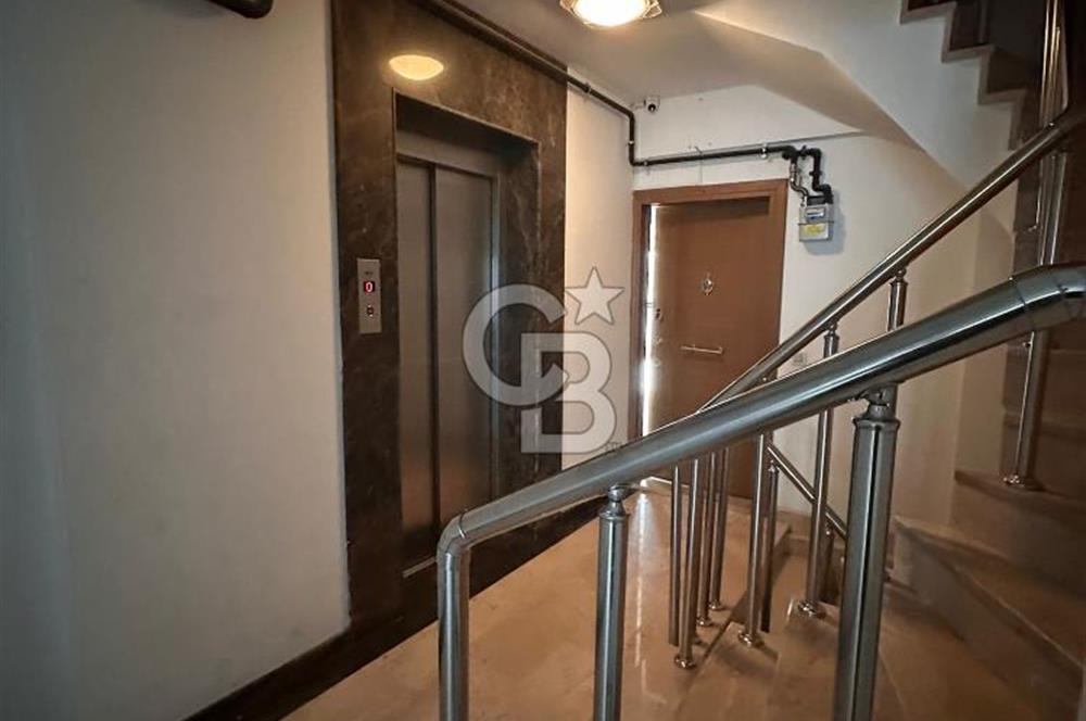 Ulus Ortaköy Arasında Satılık 5+1 Tripleks Boş Daire