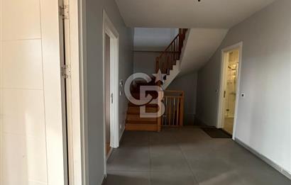 Ulus Ortaköy Arasında Satılık 5+1 Tripleks Boş Daire