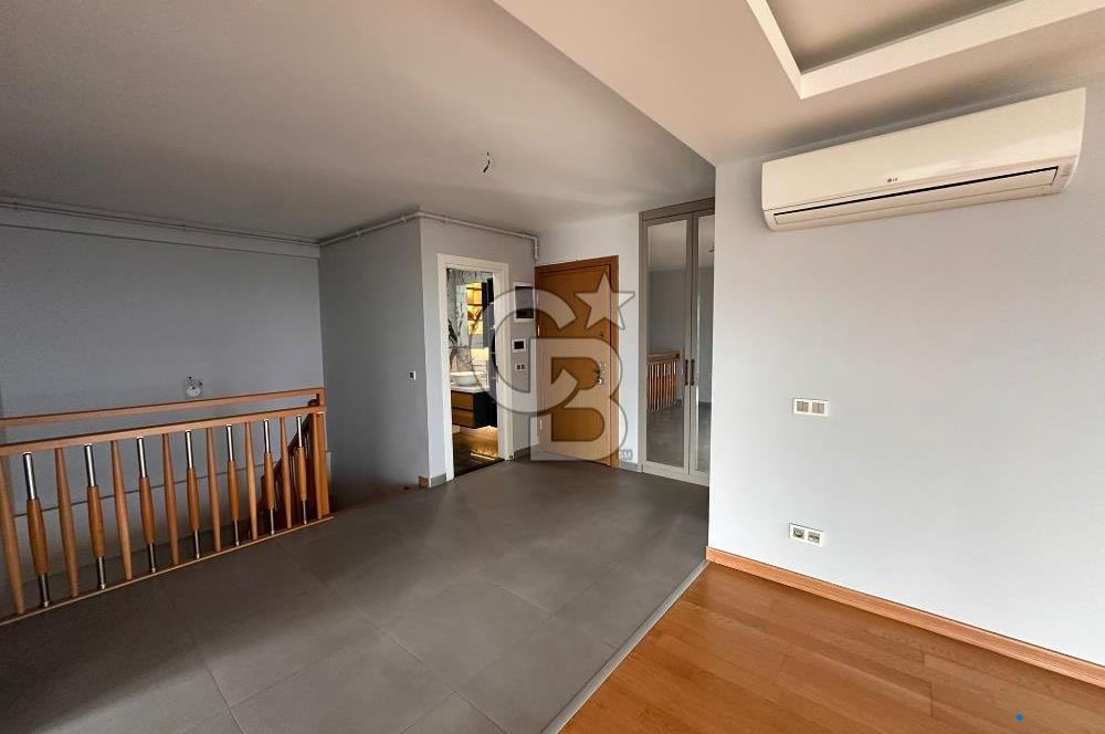 Ulus Ortaköy Arasında Satılık 5+1 Tripleks Boş Daire