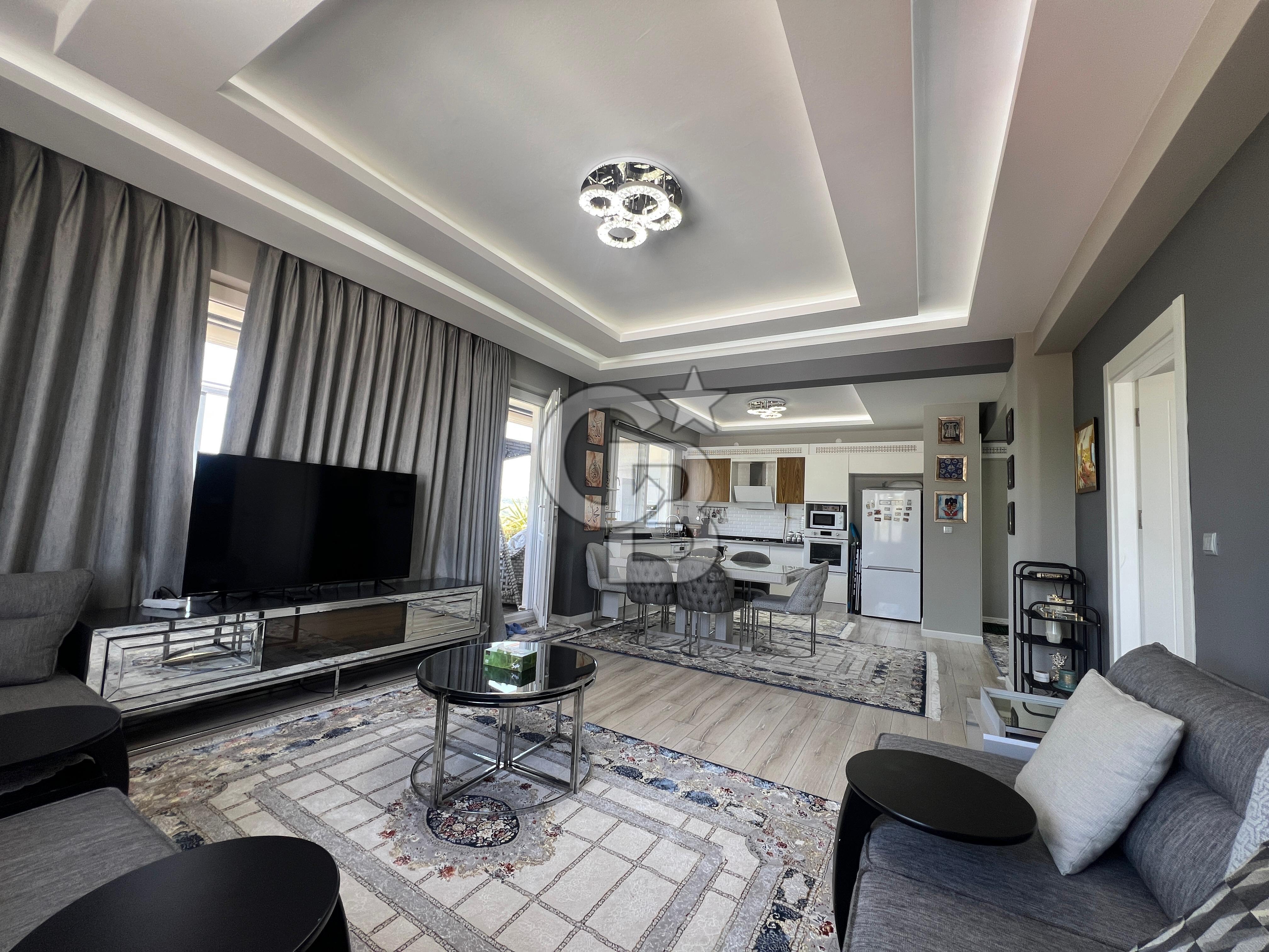 CB MAHALL'DEN VADİ İZMİT TE SATILIK BÜYÜK TİP EŞYALI 1+1