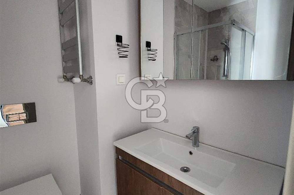 SATILIK 1+0 DAİRE LA MER DRAGOS SİTESİNDE MALTEPE DENİZ MANZARALI