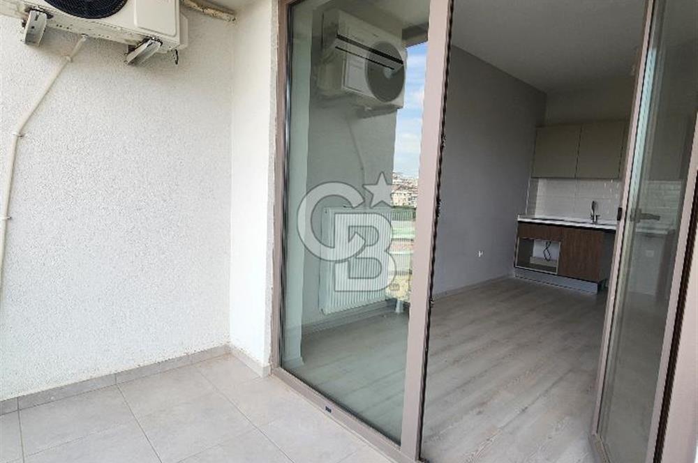 SATILIK 1+0 DAİRE LA MER DRAGOS SİTESİNDE MALTEPE DENİZ MANZARALI