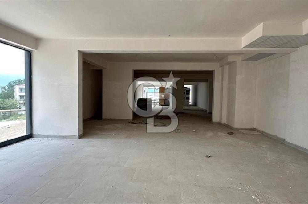 Hasköy’de Cadde Cepheli 410 m² Kurumsala Kiralık Dükkan”