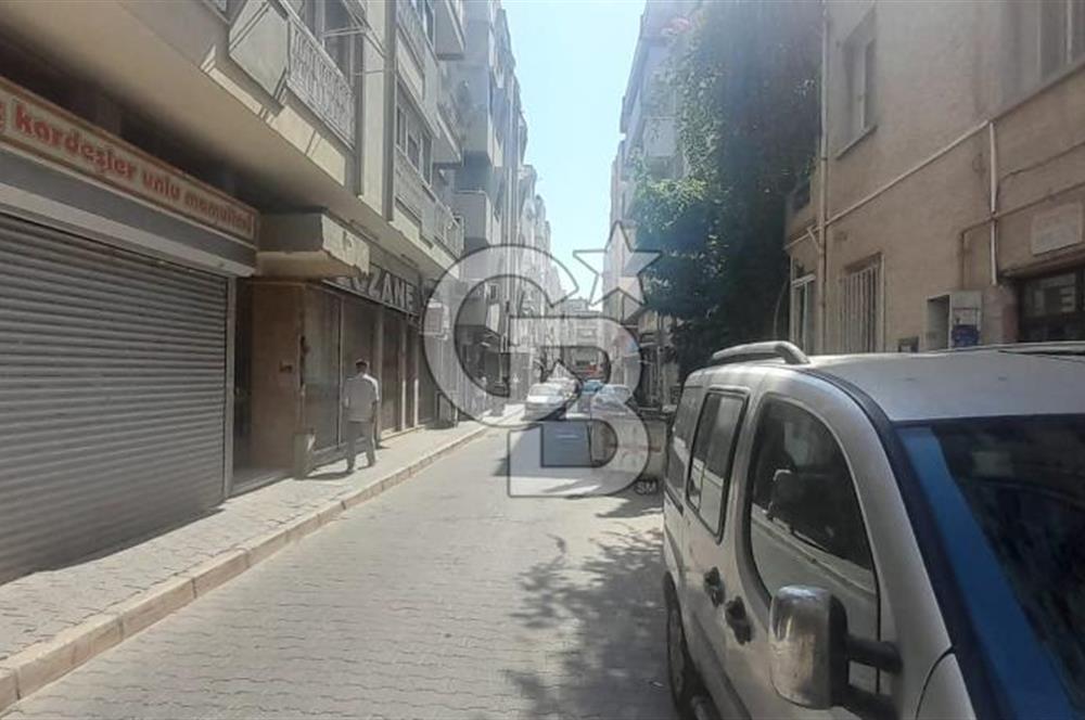 KARSIYAKA ÇARSI İÇİNDE 43 m2  KIRALIK DÜKKAN