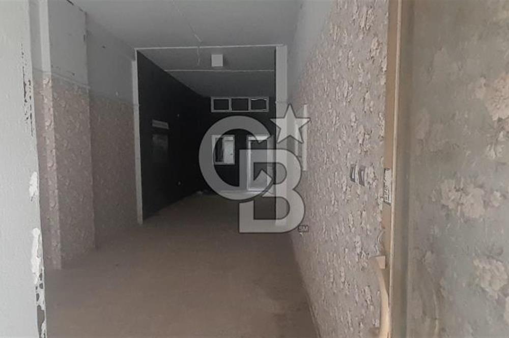 KARSIYAKA ÇARSI İÇİNDE 43 m2  KIRALIK DÜKKAN