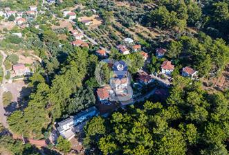 CB MARİNADAN SATILIK 400m2 BAHÇE ALANI VE 7x4 HAVUZLU 4+1 VİLLA