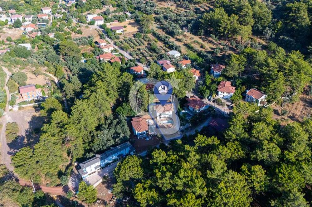 CB MARİNADAN SATILIK 400m2 BAHÇE ALANI VE 7x4 HAVUZLU 4+1 VİLLA