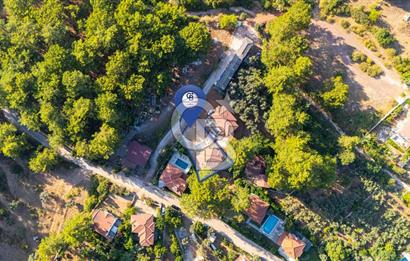 CB MARİNADAN SATILIK 400m2 BAHÇE ALANI VE 7x4 HAVUZLU 4+1 VİLLA