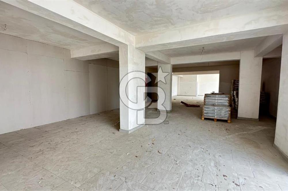 Hasköy’de Cadde Cepheli 410 m² Kurumsala Kiralık Dükkan”
