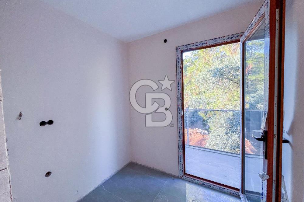 CB MARİNADAN SATILIK 400m2 BAHÇE ALANI VE 7x4 HAVUZLU 4+1 VİLLA