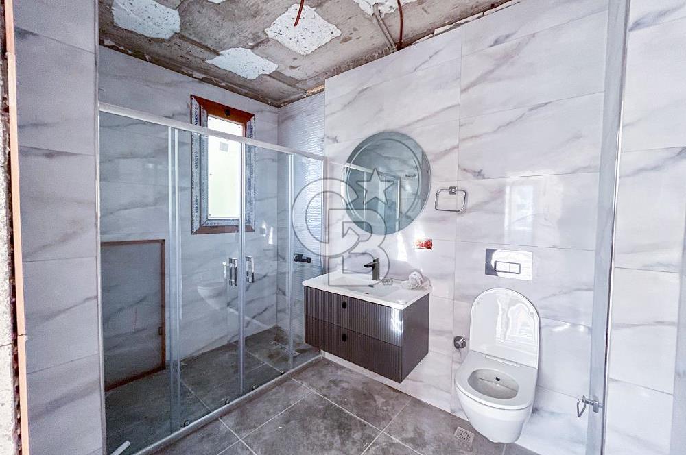 CB MARİNADAN SATILIK 400m2 BAHÇE ALANI VE 7x4 HAVUZLU 4+1 VİLLA
