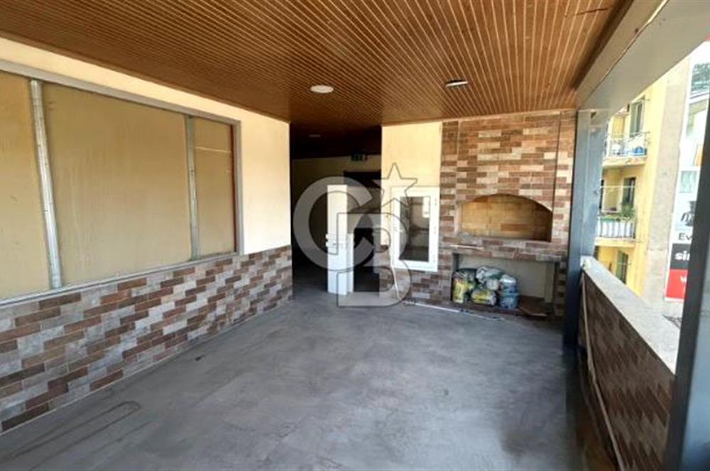 Yıldırım Beyazıt Caddesi Kiralık Köşe Dükkan