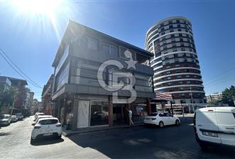 Yıldırım Beyazıt Caddesi Kiralık Köşe Dükkan