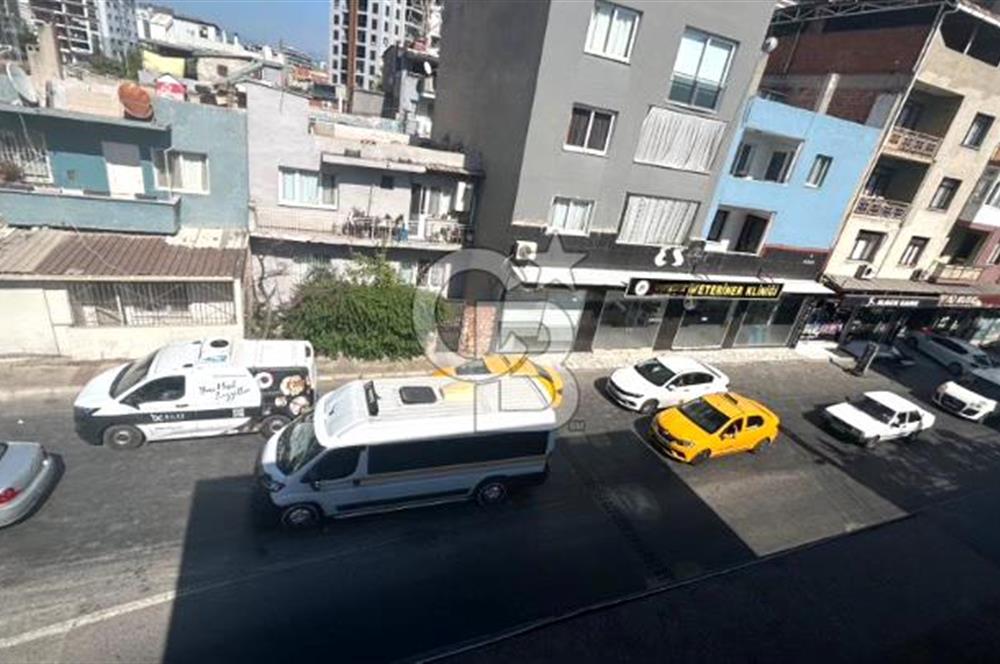 Yıldırım Beyazıt Caddesi Kiralık Köşe Dükkan