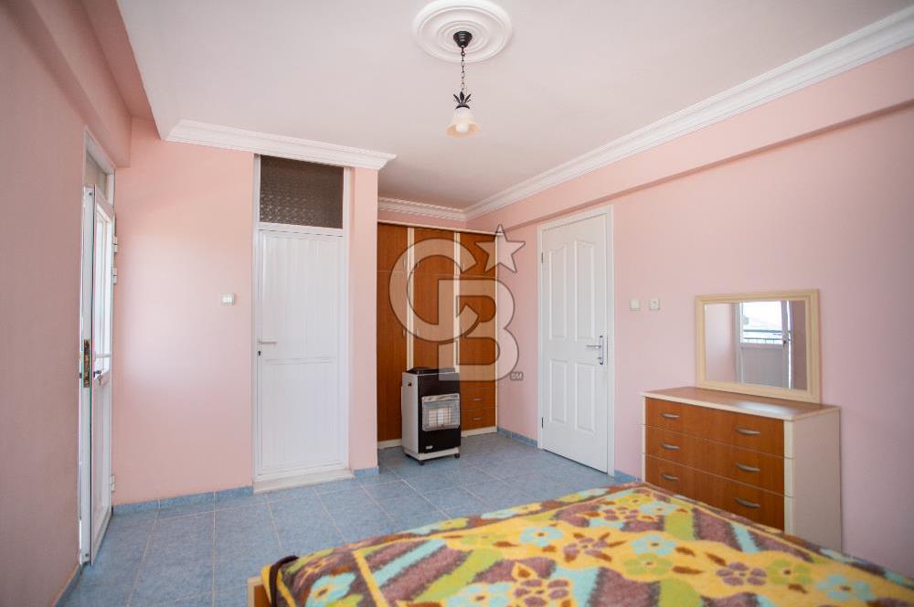 Foça Kozbeyli'de Kiralık Tripleks Müstakil Ev ve Arazi