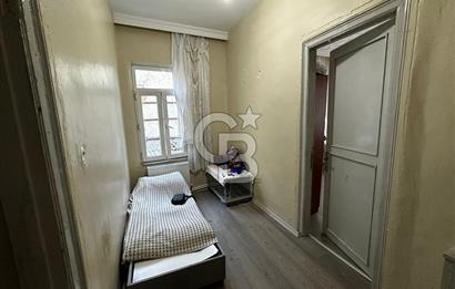 Beyoğlu'nun Kalbi Kalyoncukulluğu Mahallesinde Satılık 2+1 Daire