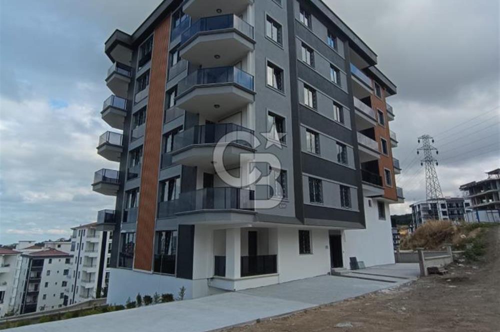 BÜYÜKOYUMCADA PAMUKLU BULVARINDA SATILIIK 2+1 