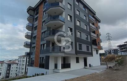 BÜYÜKOYUMCADA PAMUKLU BULVARINDA SATILIIK 2+1 