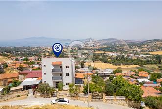 Foça Kozbeyli'de Kiralık Tripleks Müstakil Ev ve Arazi
