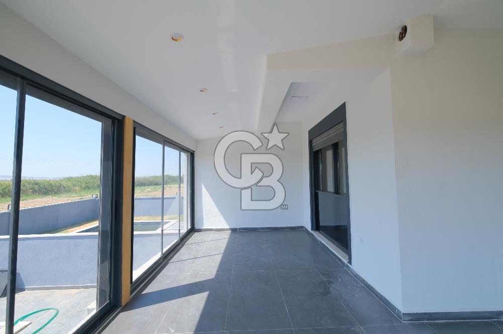 MENEMEN GÜRNERLİ' DE ÖZEL TASARIM SATILIK 3+1 DUBLEKS İKİZ VİLLA