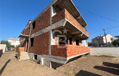 Müstakil Arsa İçerisinde, İster İki Daire, İster Tek Villa!