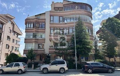 ALEKSANDER DUPÇEK CADDESİ ÜZERİ GENİŞ 3+1 DAİRE