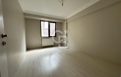 Eyüp İslambey Caddesine Yakın Konumlu Satılık Daire