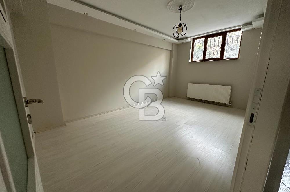 Eyüp İslambey Caddesine Yakın Konumlu Satılık Daire