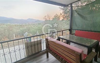 İzmir Bornova Yakaköy Satılık 2+1 Verandalı ev ve Tarla 