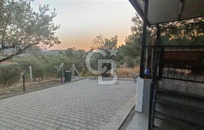 İzmir Bornova Yakaköy Satılık 2+1 Verandalı ev ve Tarla 