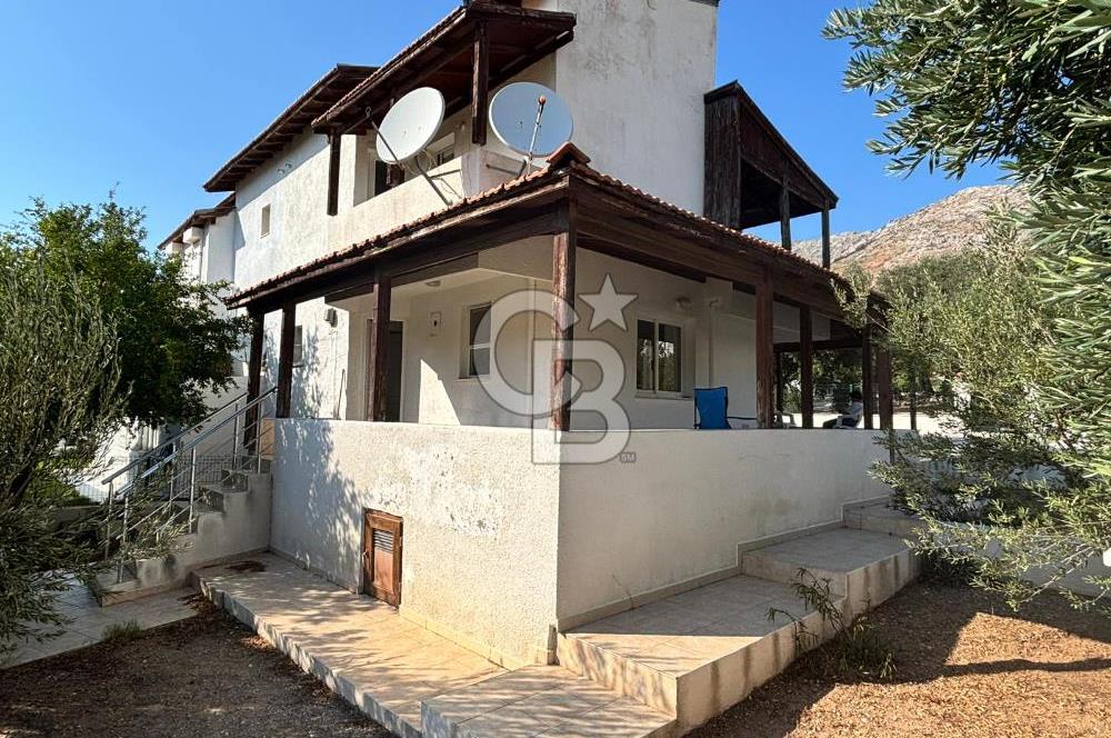 URLA İLTUR SİTESİ'NDE SATILIK FIRSAT VİLLA