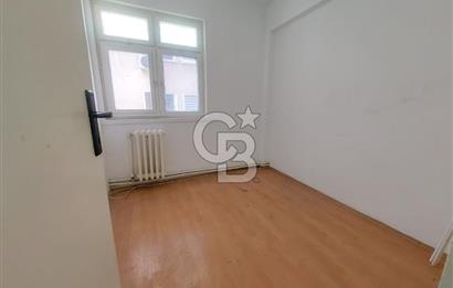 YEŞİLIRMAK CADDESİNDE OTOPARKLI 2+1 KİRALIK OFİS!!