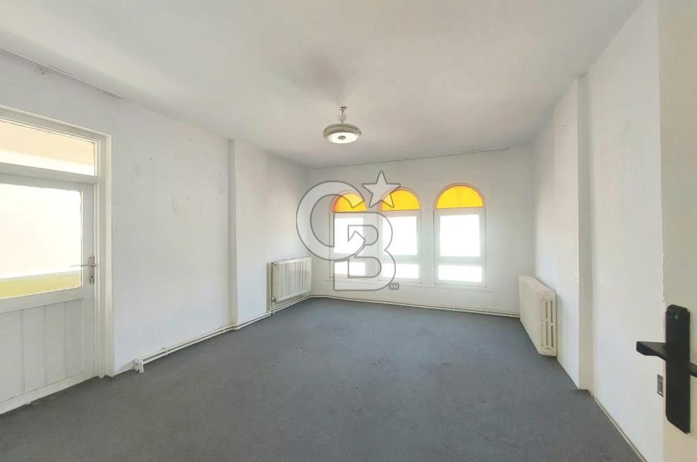 YEŞİLIRMAK CADDESİNDE OTOPARKLI 2+1 KİRALIK OFİS!!
