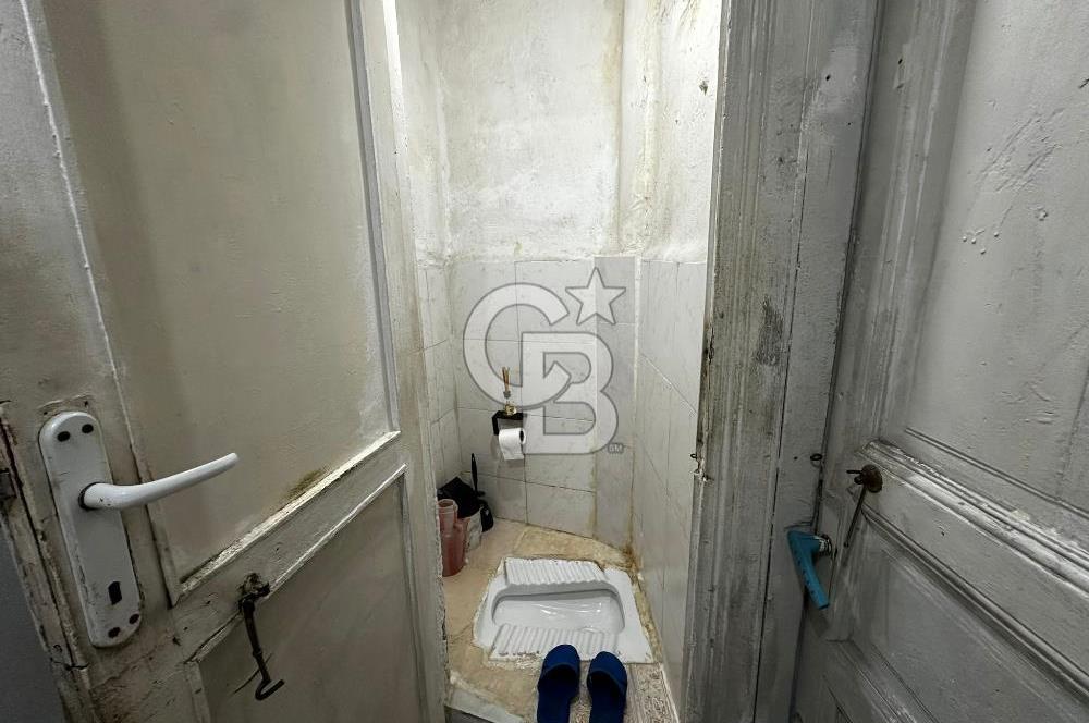 Beyoğlu'nun Kalbi Kalyoncukulluğu Mahallesinde Satılık 2+1 Daire