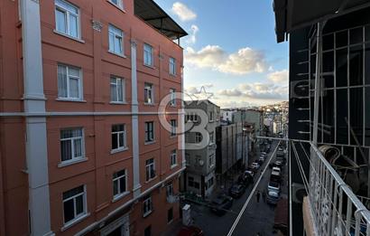 Beyoğlu'nun Kalbi Kalyoncukulluğu Mahallesinde Satılık 2+1 Daire