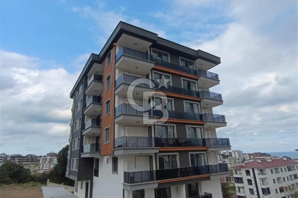 BÜYÜKOYUMCADA PAMUKLU BULVARINDA SATILIIK 2+1 